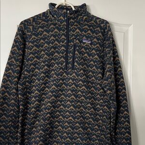 Patagonia Navy and Tan Patterned Half-Zip Fleece Pullover